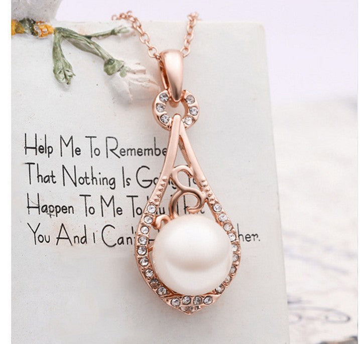 Fashion Pearl Necklace Clavicle Chain